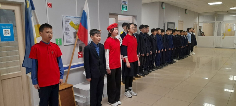 ЦЕРЕМОНИЯ ПОДНЯТИЯ ФЛАГА.